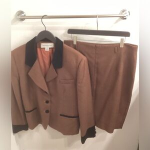 Ladies Two Piece Suit